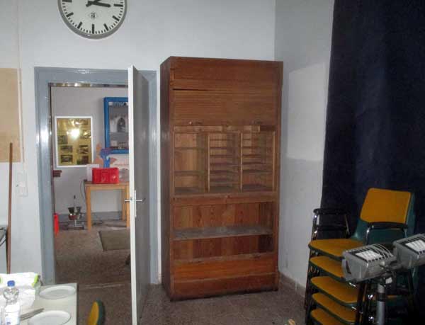 historischer Rolladenschrank. D. Diehl
